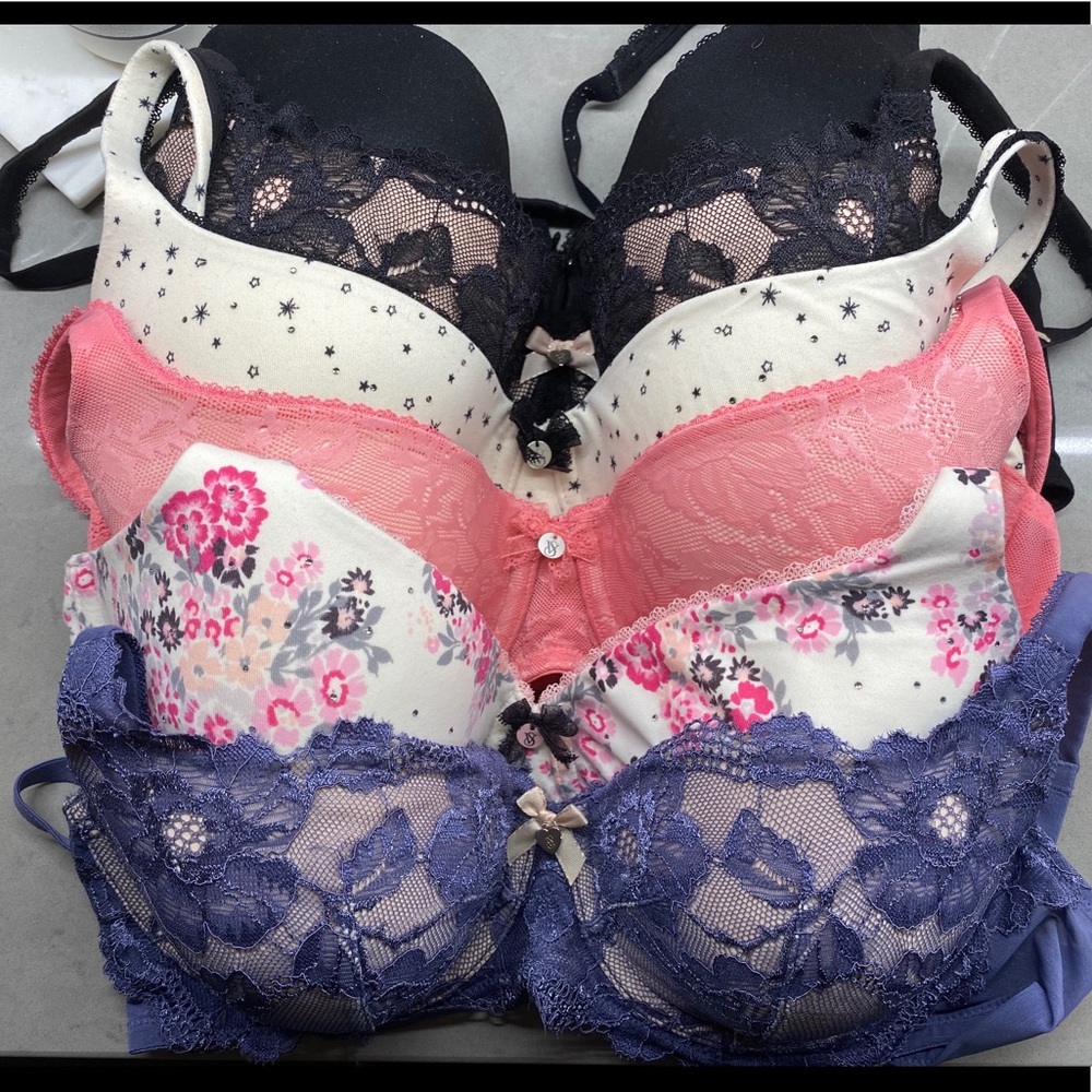 Set of 6 BRAND NEW Victoria Secret bras 38/CD